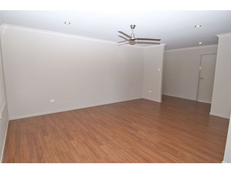 21 Maree Crescent, Gracemere QLD 4702