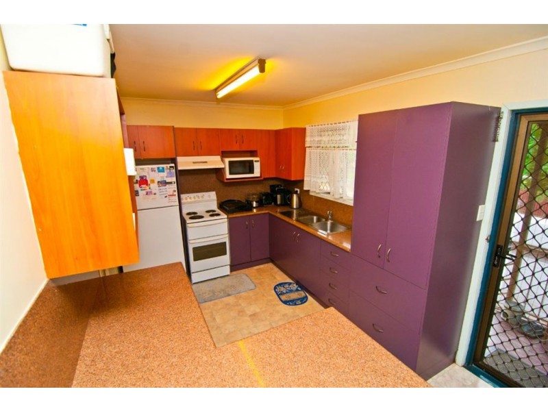 21 Harriette Street, Park Avenue QLD 4701
