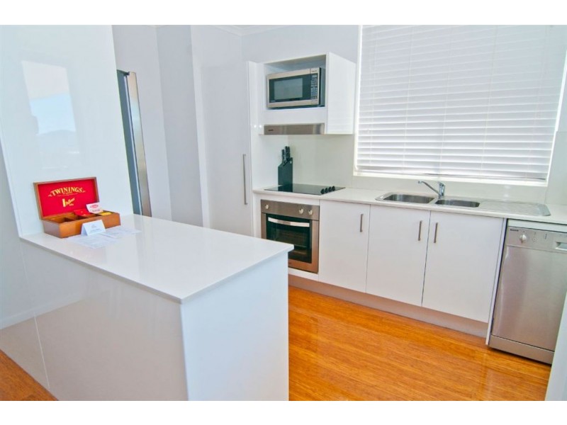 1203/102-108 Victoria Parade, Rockhampton City QLD 4700