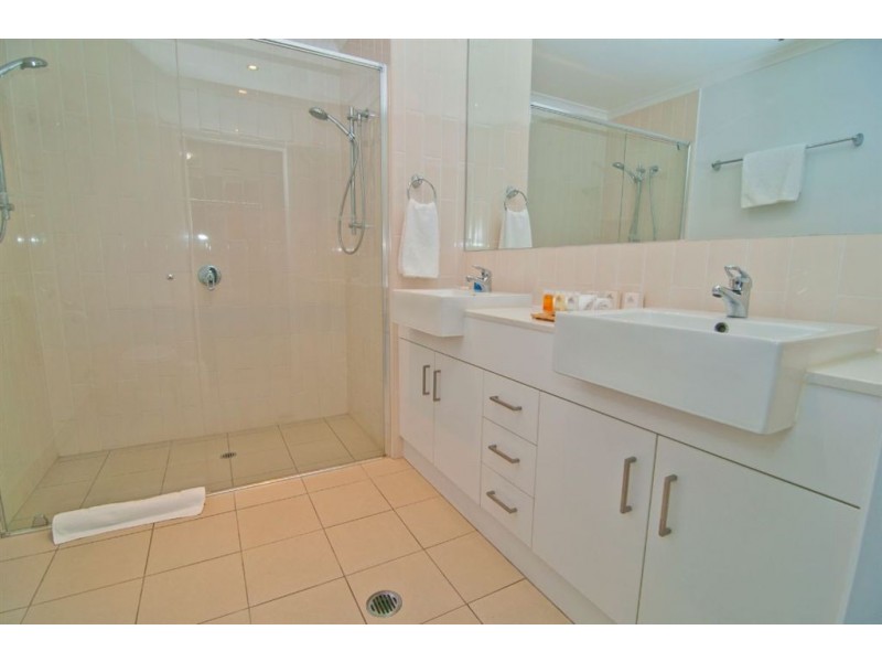 1203/102-108 Victoria Parade, Rockhampton City QLD 4700