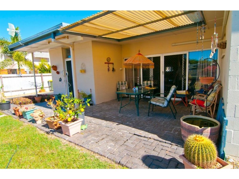 4 Rodger Street, Park Avenue QLD 4701