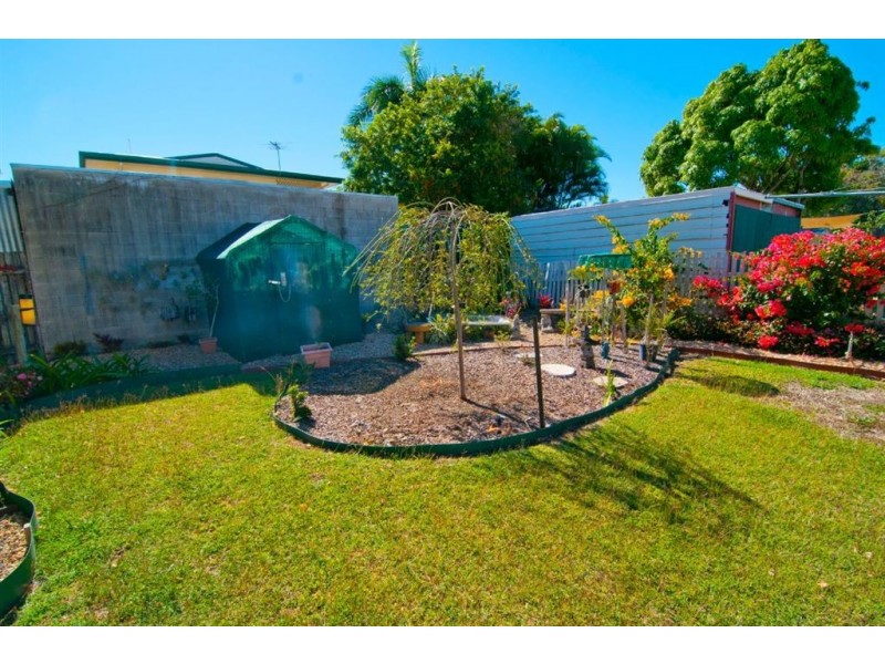 4 Rodger Street, Park Avenue QLD 4701