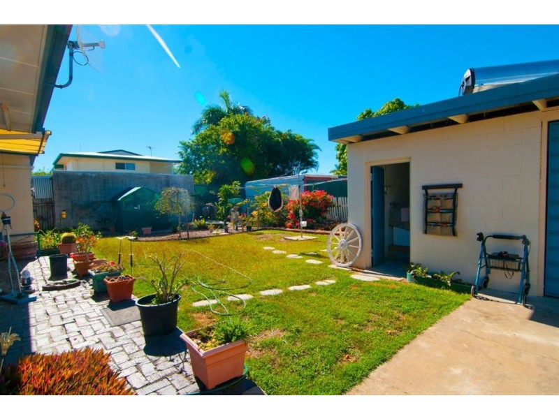 4 Rodger Street, Park Avenue QLD 4701