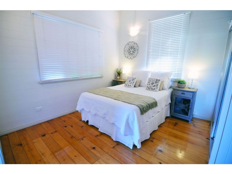 4 Woolcock Street, Wandal QLD 4700