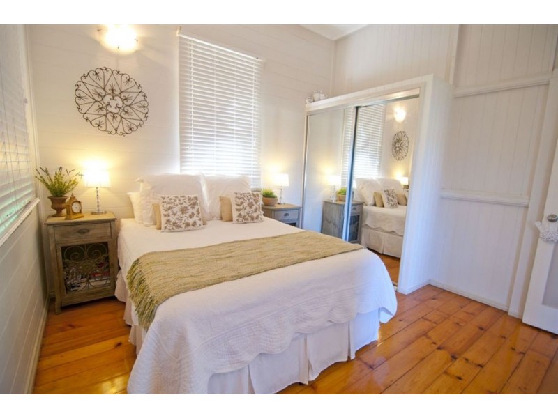 4 Woolcock Street, Wandal QLD 4700