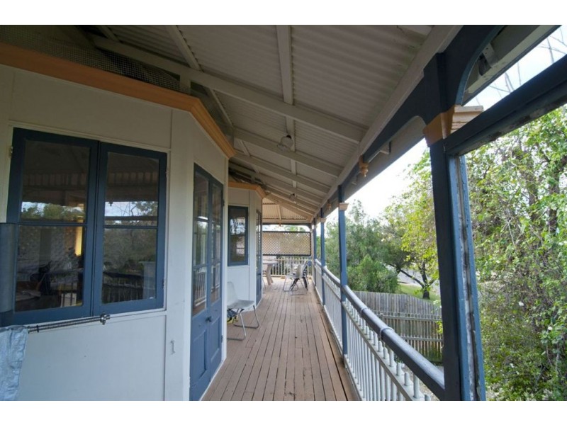 33 & 33a Woodville Street, Wandal QLD 4700