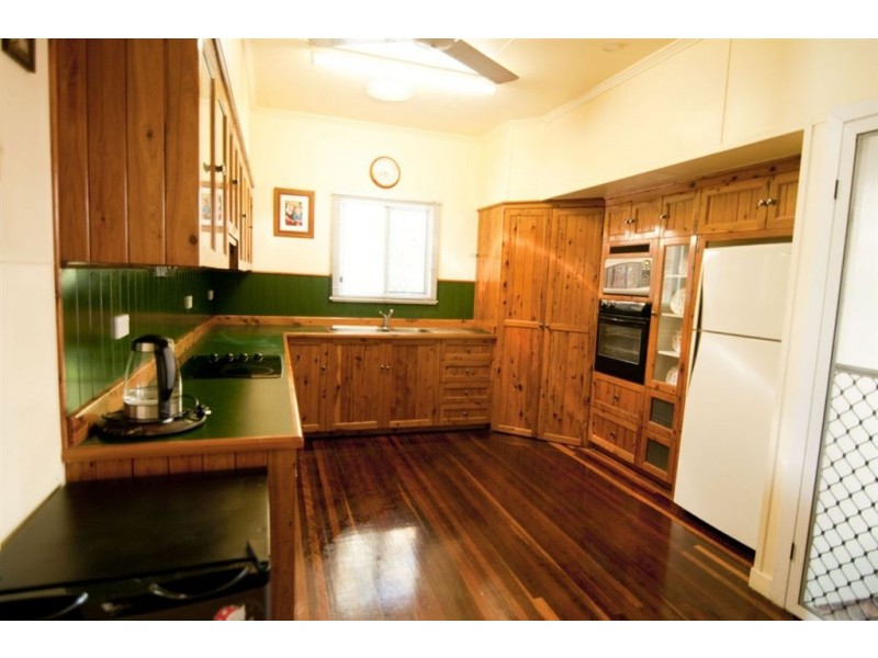 100 Stewart Street, Frenchville QLD 4701