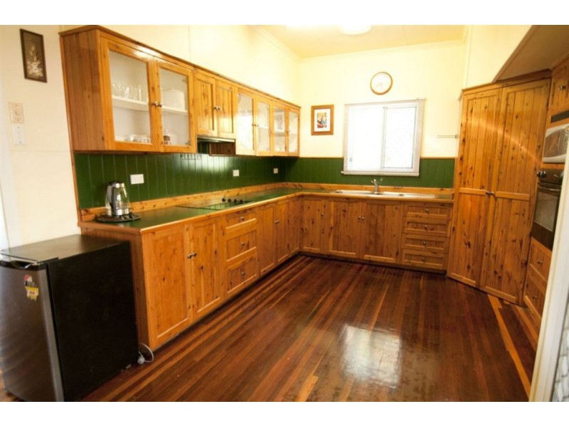 100 Stewart Street, Frenchville QLD 4701