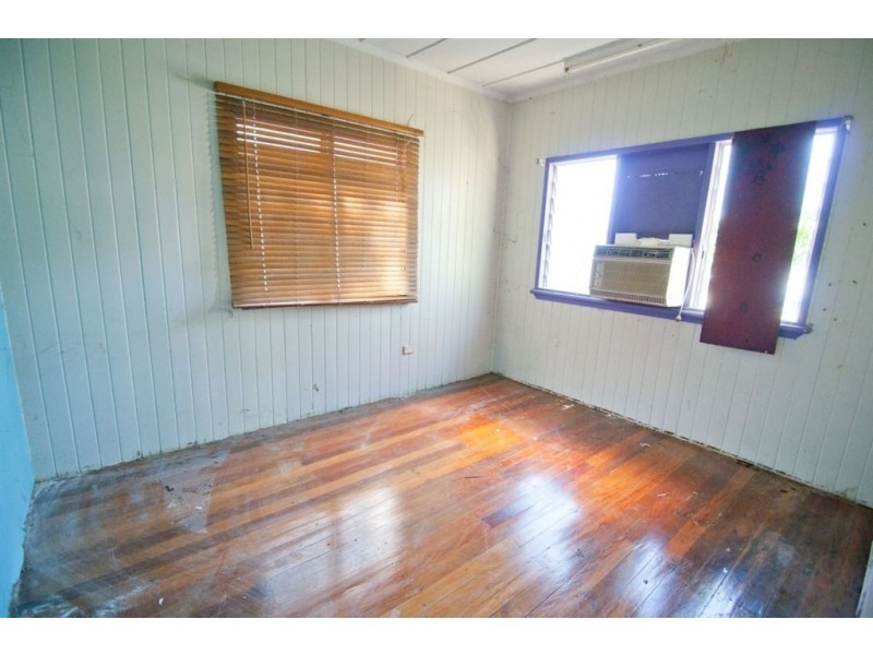 17 Welch Street, Park Avenue QLD 4701