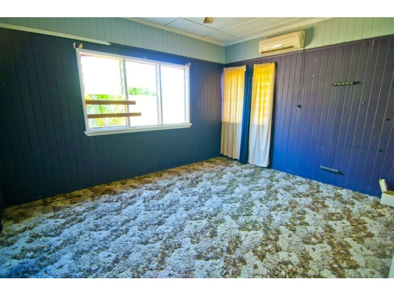 17 Welch Street, Park Avenue QLD 4701