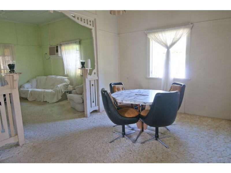 15 Card Street, Berserker QLD 4701