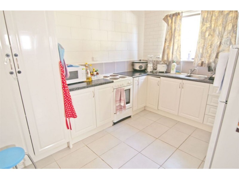 1 & 2/320 Dean Street, Frenchville QLD 4701