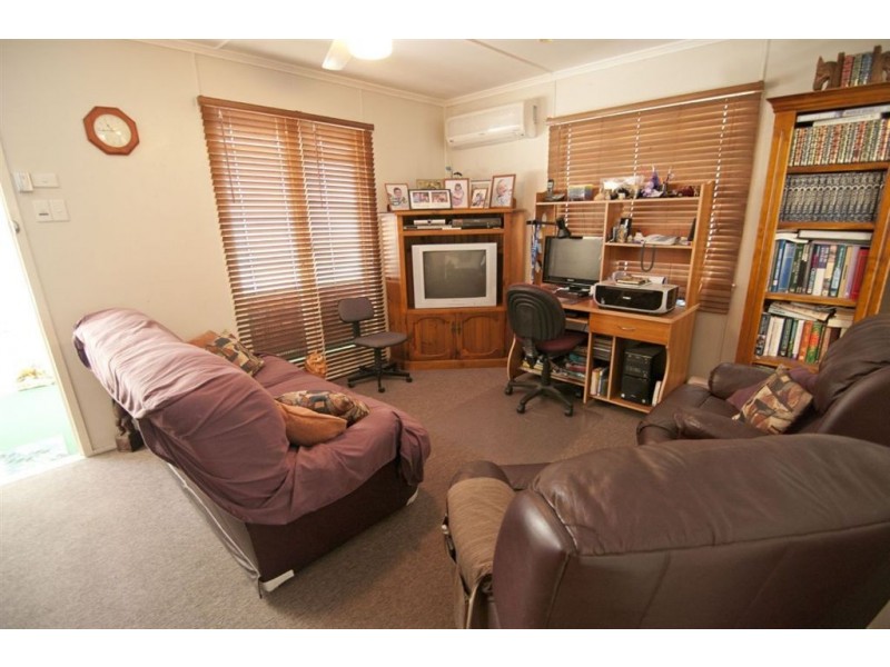 96 Edward Street, Berserker QLD 4701