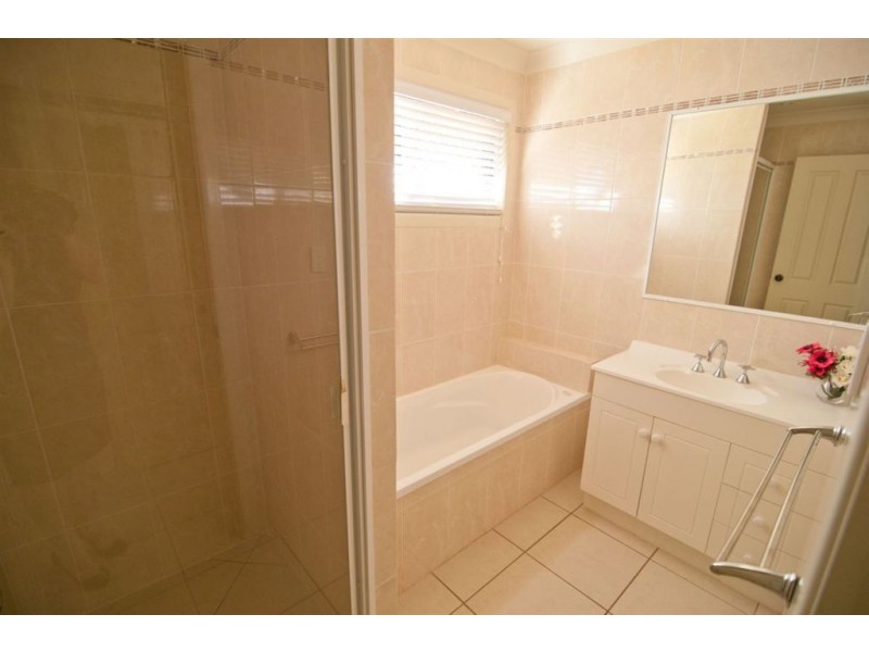 3 Bryce Court, Gracemere QLD 4702