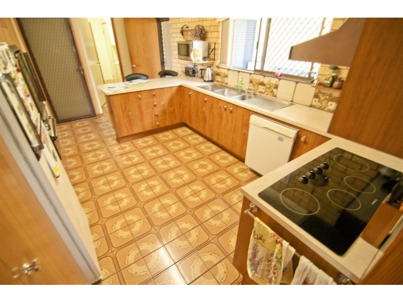 5 Fryer Avenue, Frenchville QLD 4701