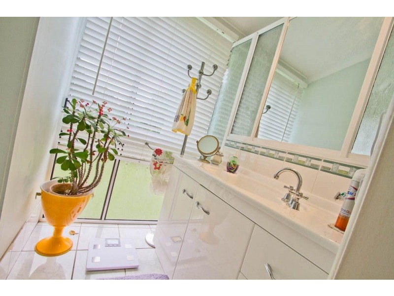 100 Bremner Street, Berserker QLD 4701