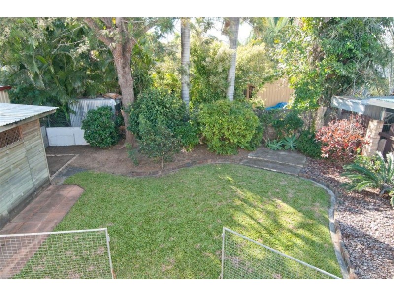 16 Elwing Street, Kawana QLD 4701