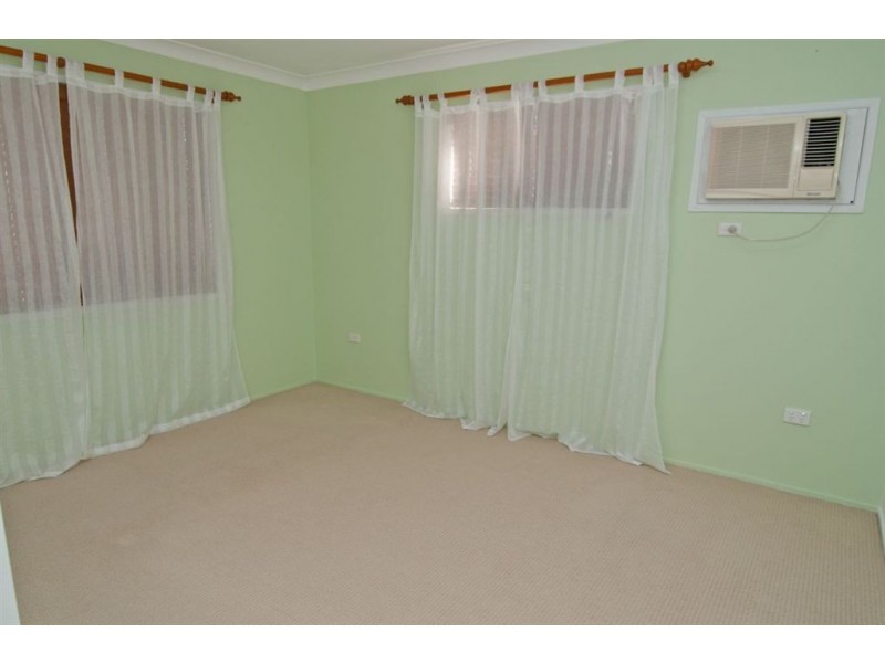 16 Elwing Street, Kawana QLD 4701