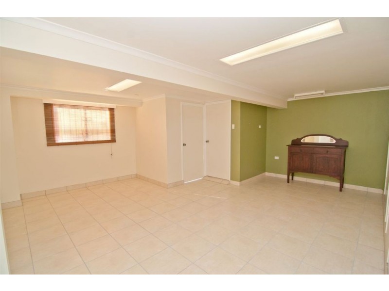 16 Elwing Street, Kawana QLD 4701