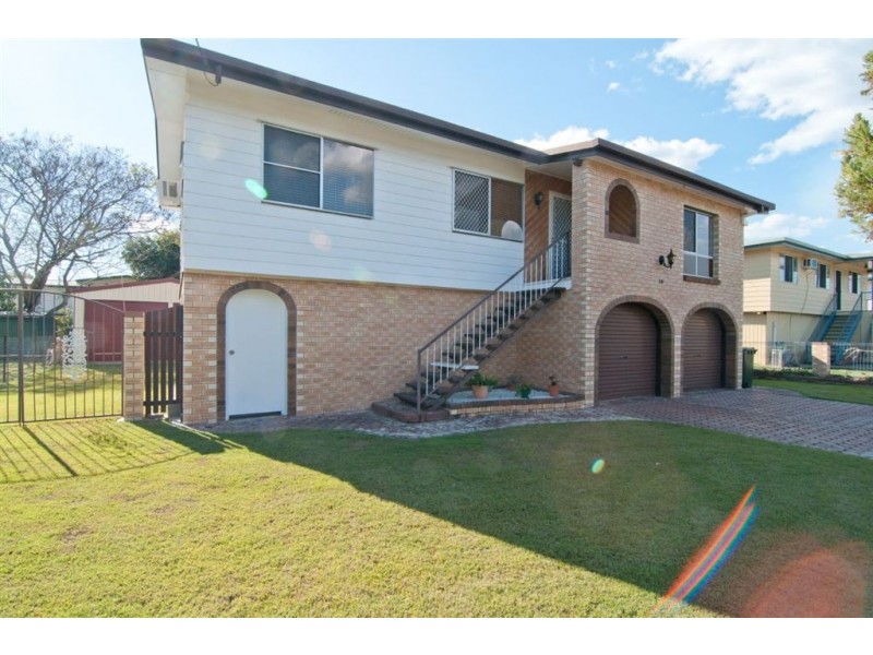 16 Elwing Street, Kawana QLD 4701