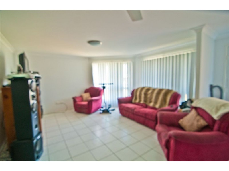 11 Seonaid Place, Gracemere QLD 4702