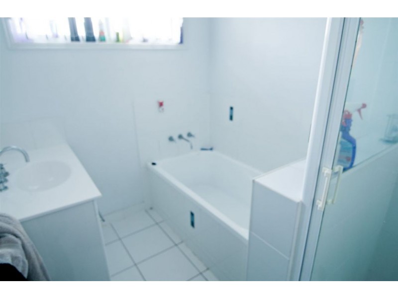 11 Seonaid Place, Gracemere QLD 4702