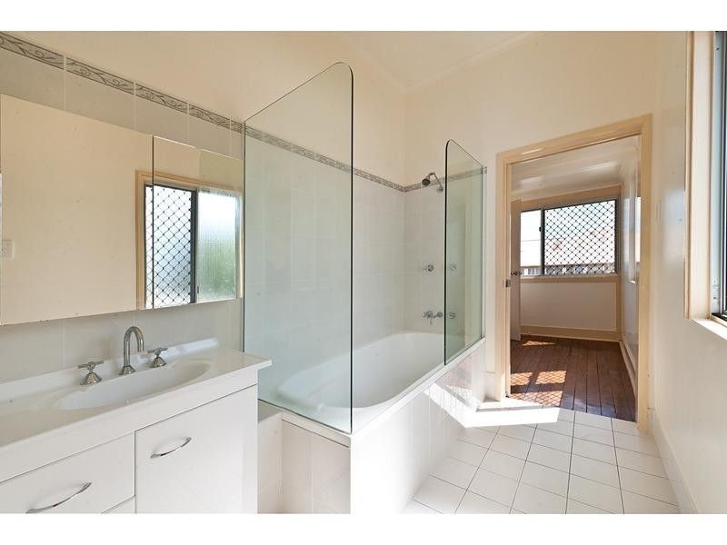 18 Jardine Street, Wandal QLD 4700