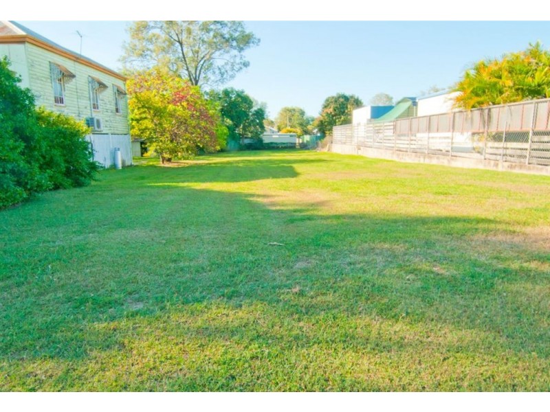 65 Lakes Creek Road, Berserker QLD 4701