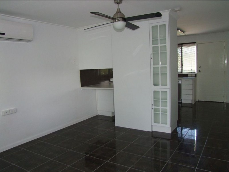 1/148 Murray Street, The Range QLD 4700