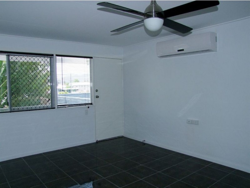 1/148 Murray Street, The Range QLD 4700