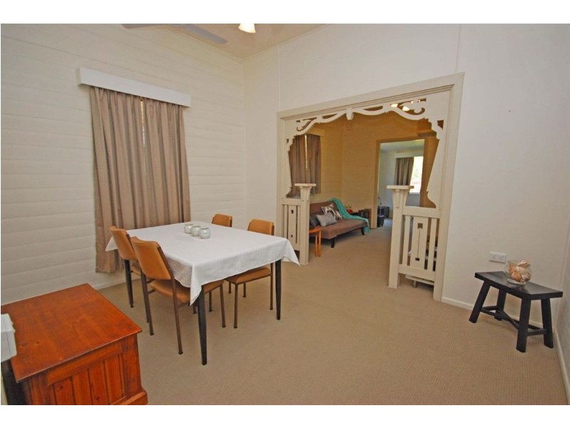 57 Lakes Creek Road, Berserker QLD 4701