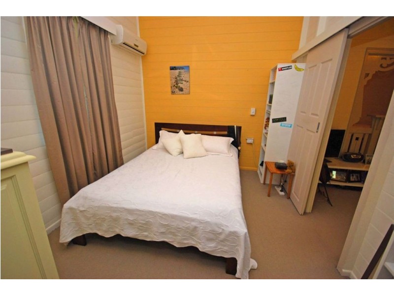 57 Lakes Creek Road, Berserker QLD 4701