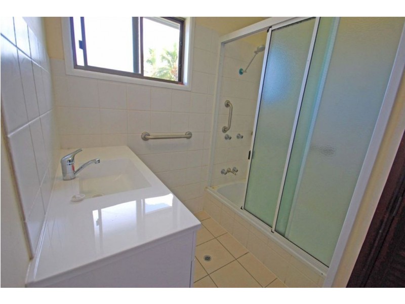 49 Sheehy Street, Park Avenue QLD 4701