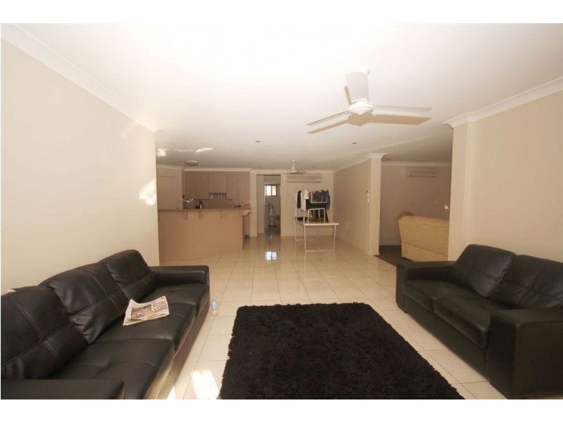 7 Downs Field Place, Taroomball QLD 4703