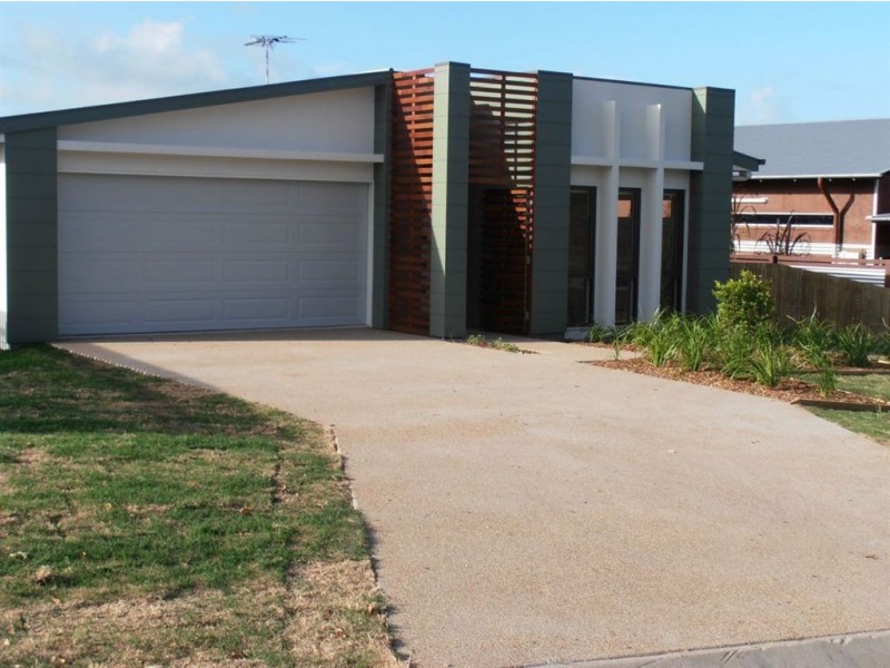 44 Cocoanut Point Drive, Zilzie QLD 4710