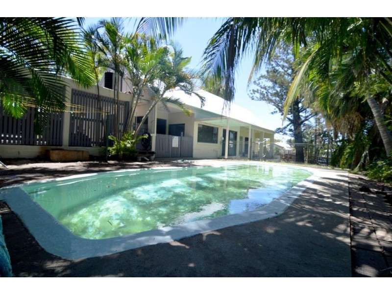 19 Queen Street, The Range QLD 4700