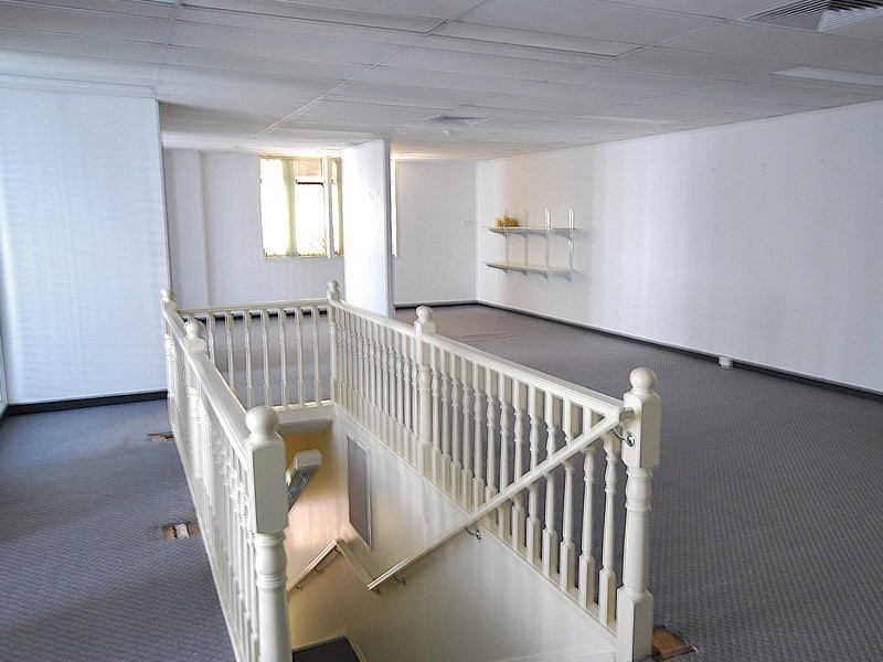 2/105 East St, Rockhampton QLD 4700