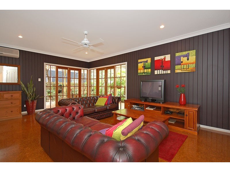 22 Lucy St, Albion QLD 4010