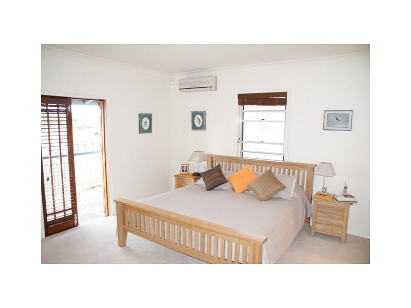 16 East Street, Kedron QLD 4031