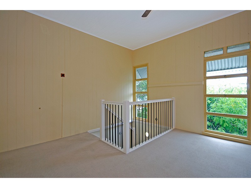 5 The Avenue, Clayfield QLD 4011