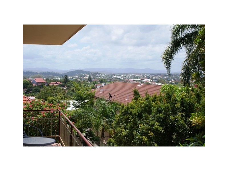 2/34 Miles Street, Clayfield QLD 4011