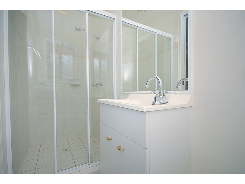 5 Athabasca Close, Wavell Heights QLD 4012