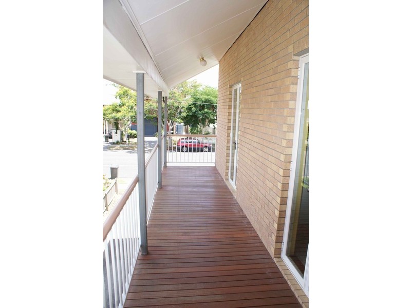 37 Kent Road, Wooloowin QLD 4030