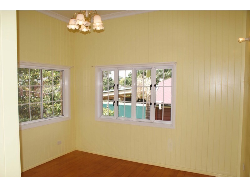 37 Kent Road, Wooloowin QLD 4030