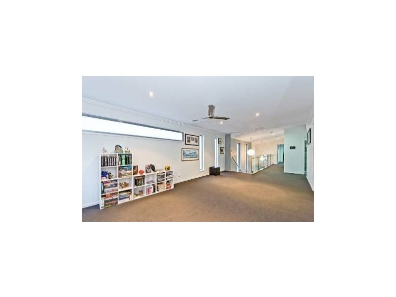 28 Pleystowe Crescent, Hendra QLD 4011