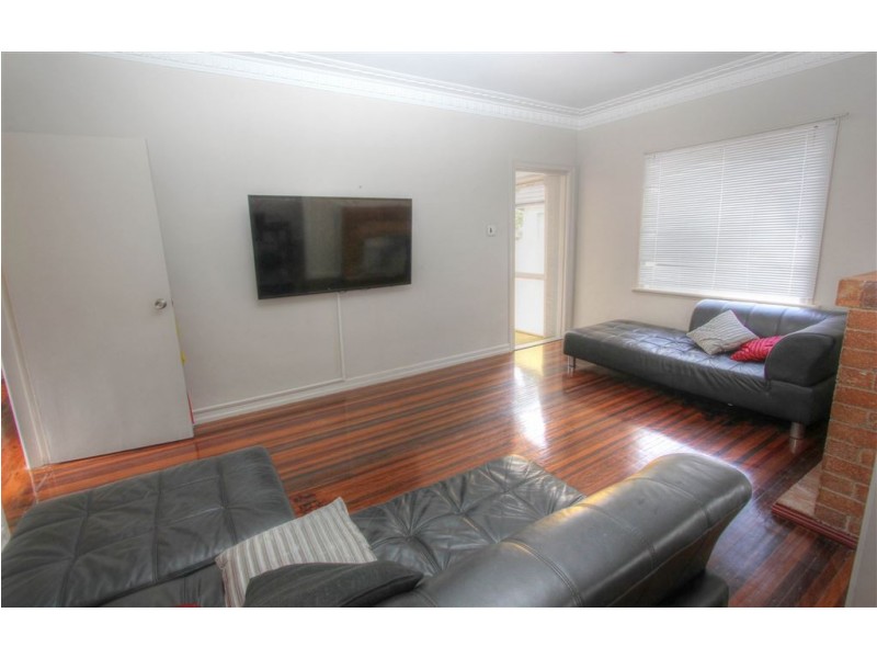 43 Webster Avenue, Hendra QLD 4011