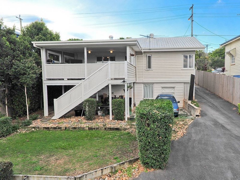 292 Rode Road, Wavell Heights QLD 4012