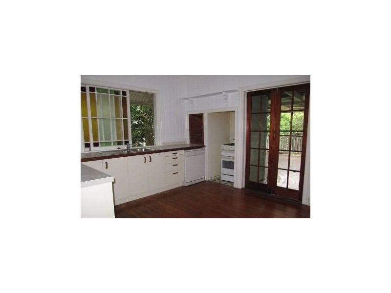 27 Mein Street, Hendra QLD 4011