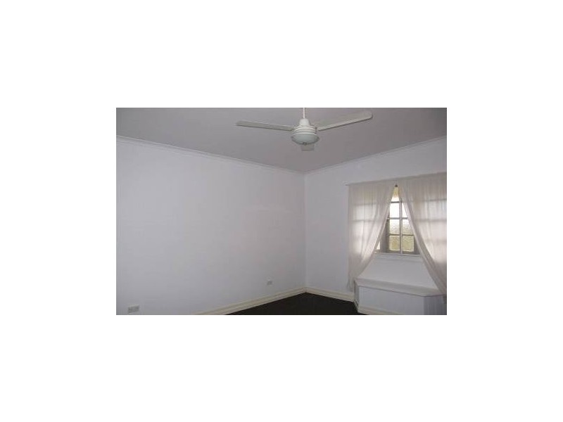 27 Mein Street, Hendra QLD 4011