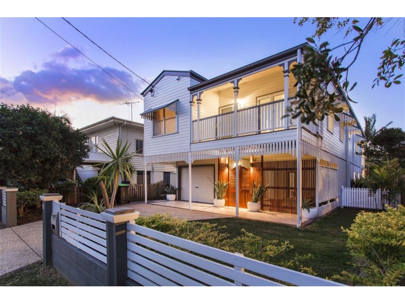 16 Hamilton Avenue, Hendra QLD 4011